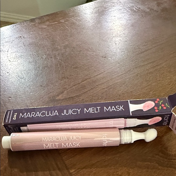 Tarte Maracuja Juicy Melt Mask in Pink and Purple Packaging - Picture 2 of 3